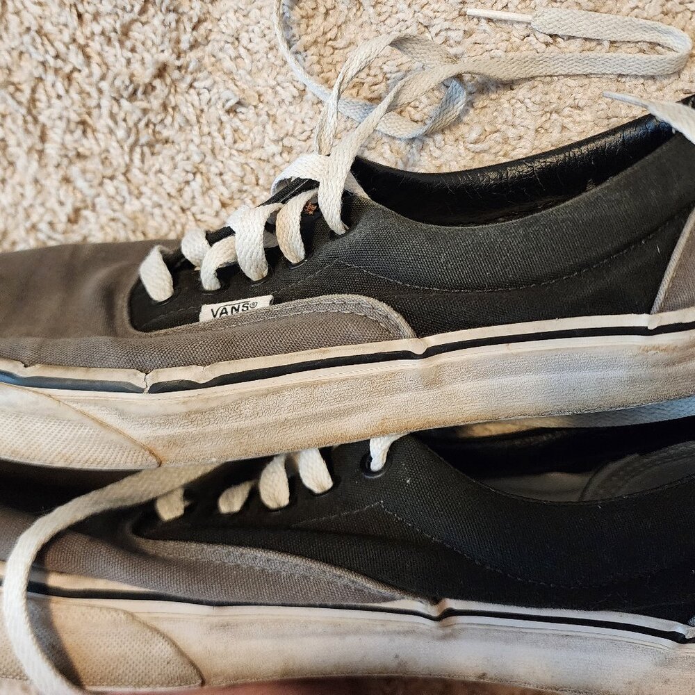 Vans shoes - Black and Grey - Mens Size 11 - Picture 4 of 6